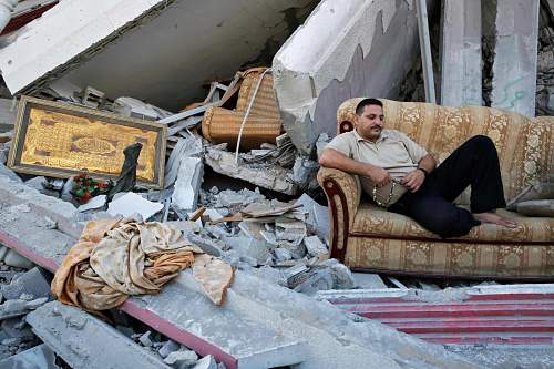 Quel couillon j'étais de croire que Gaza était ravagée par les bombes israéliennes alors qu'il apparaît clairement qu'il s'agit surtout de l'explosion de grille-pain piégés !